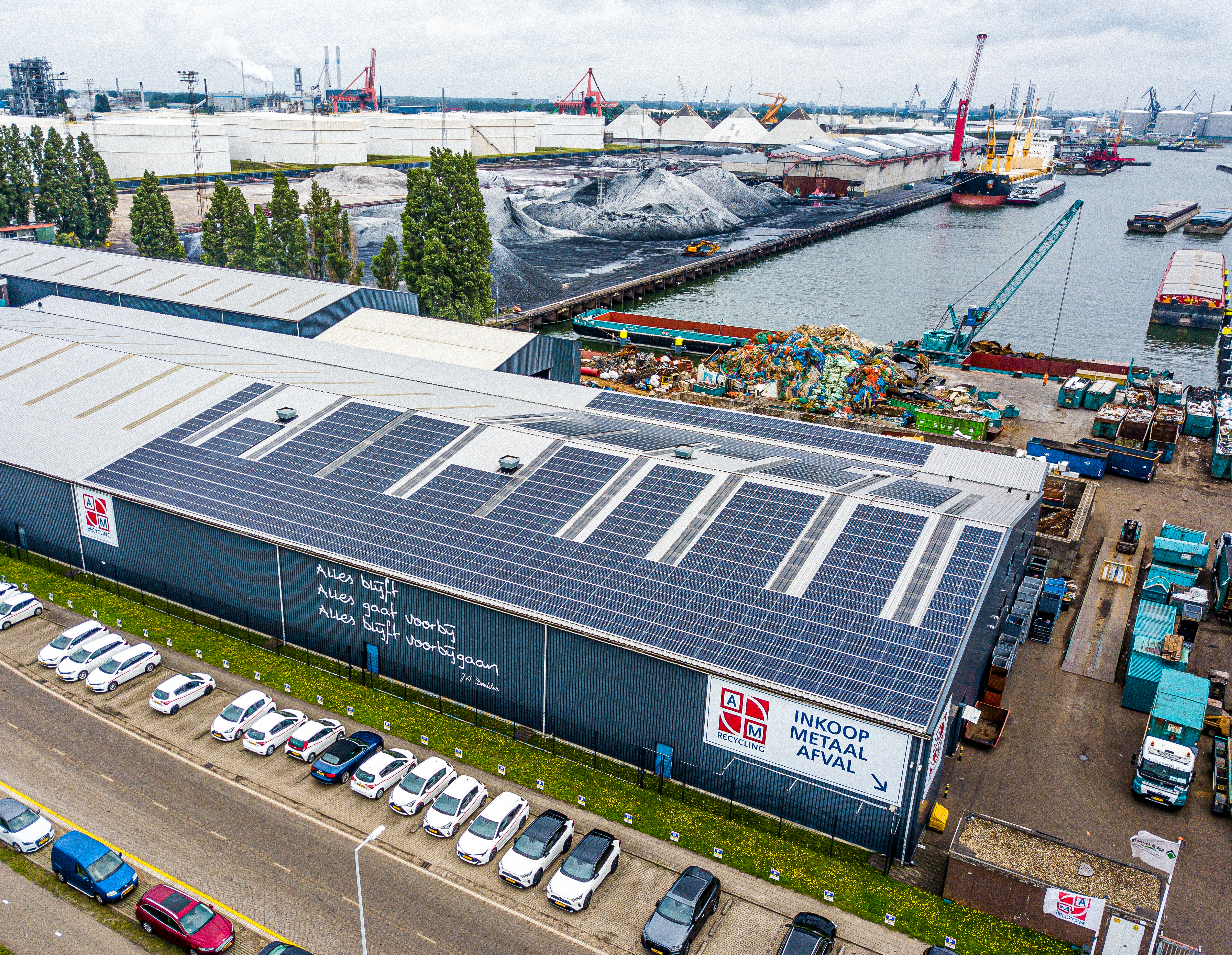 Nieuwe zonnepanelen: De A&M Groep wekt genoeg zonnestroom op voor alle vier locaties